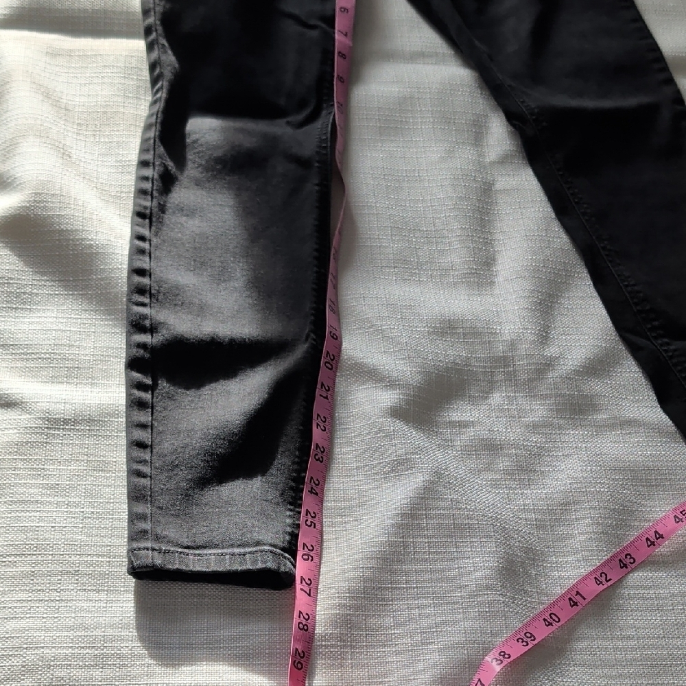 Black Women's Stretch Skinny Jeans - Picture 7 of 7